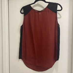 Michael Stars rusty red silk sleeveless blouse. Large